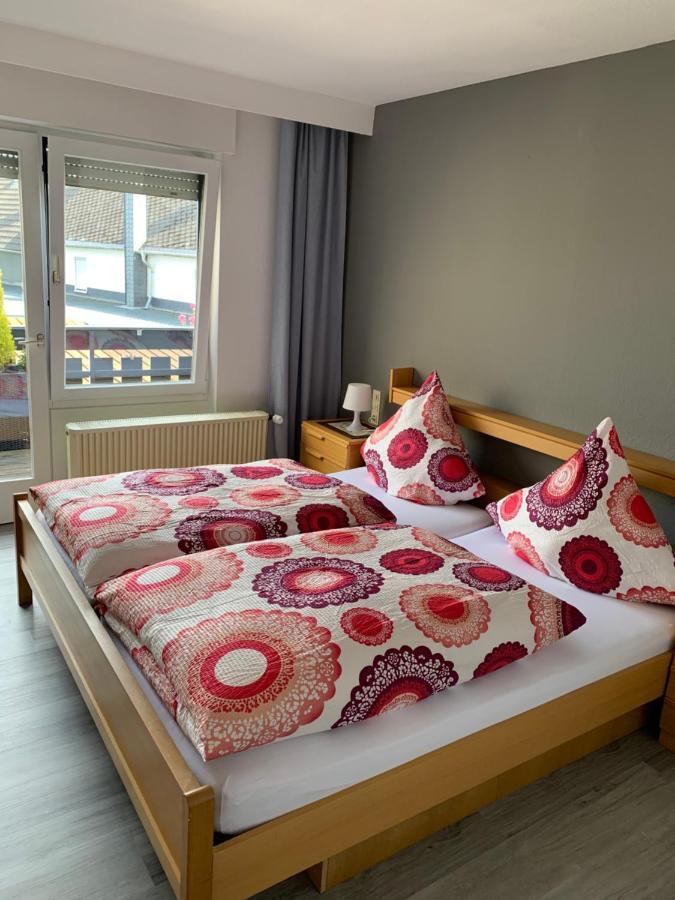 Bed and Breakfast Vina Am Ring Mannebach  Exterior foto