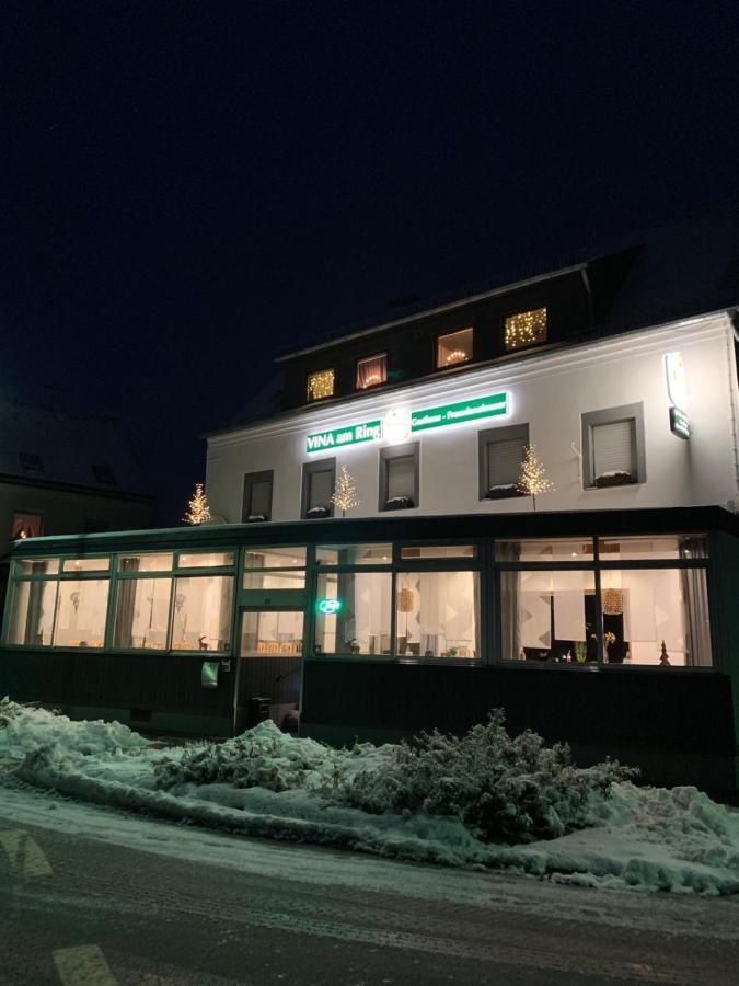 Bed and Breakfast Vina Am Ring Mannebach  Exterior foto