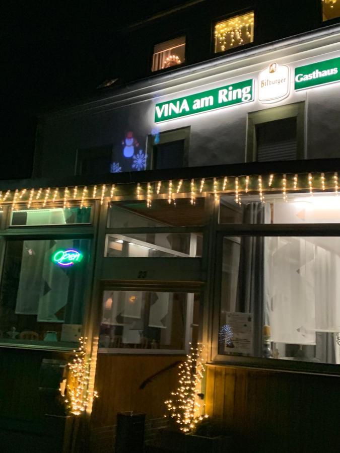 Bed and Breakfast Vina Am Ring Mannebach  Exterior foto